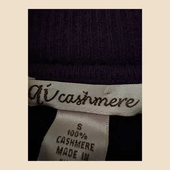 ⭐️ AV Cashmere Purple Zip-Up Turtleneck Sweater - Size S - Picture 5 of 6